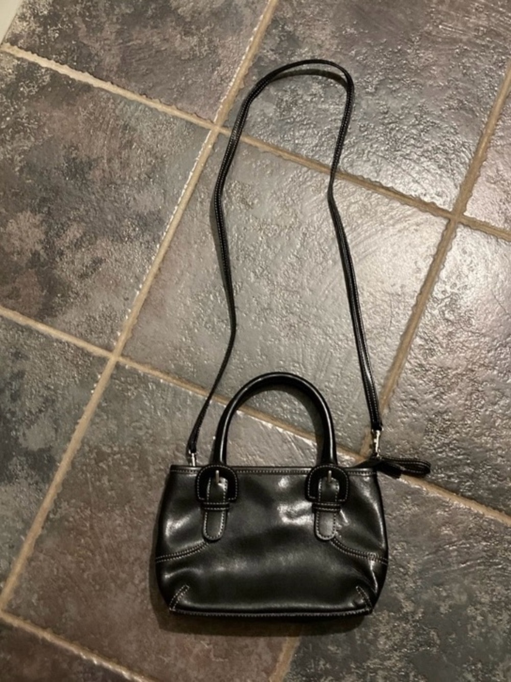 Vintage Y2K Amanda Smith Black Leather Crossbody Handbag